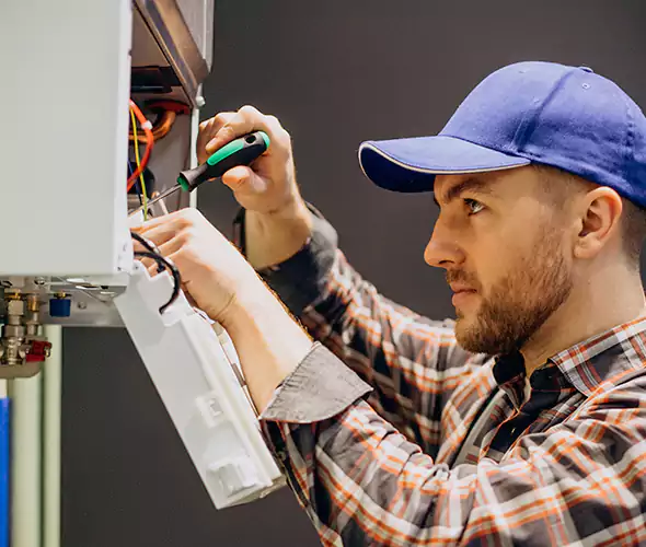 Expert Plumber for Tankless Water Heater Maintenance in Simpsonville, SC: Schedule Professional Maintenance Services with Us